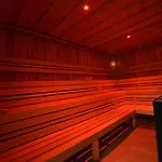 Ξενοδοχείο Wellness Garni Krone 4*