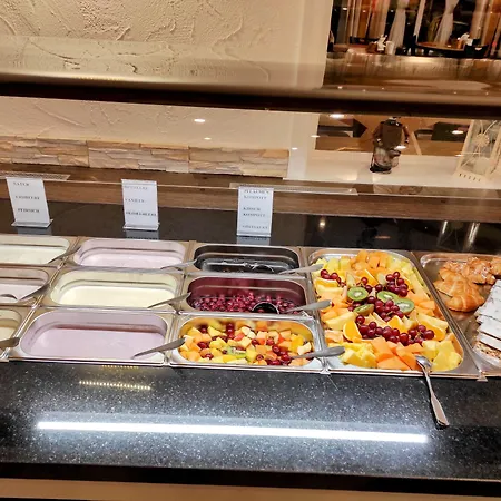 מלון Wellness Garni Krone