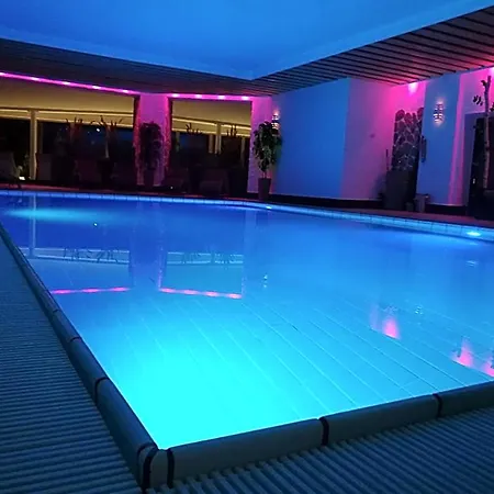 Hotel Wellness Garni Krone 4*