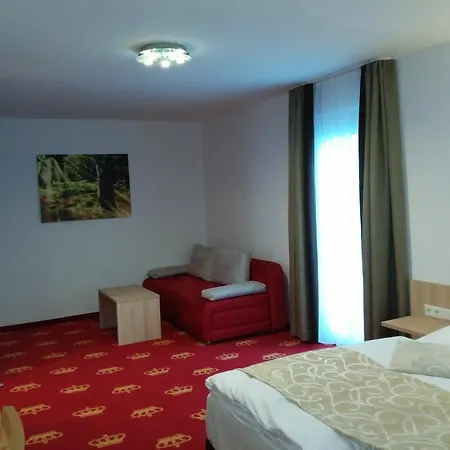 מלון Wellness Garni Krone