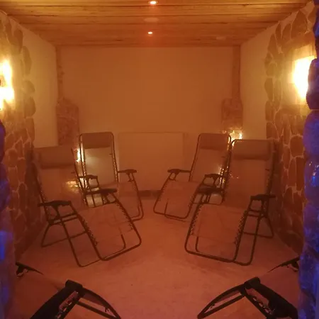 מלון Wellness Garni Krone