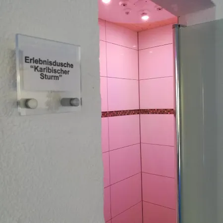 מלון Wellness Garni Krone 4*